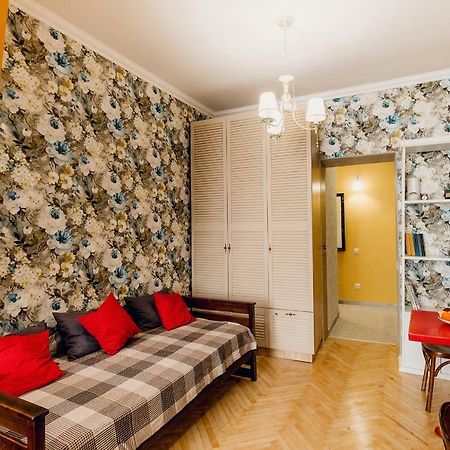 Honey Pie Apartment Lviv Eksteriør billede