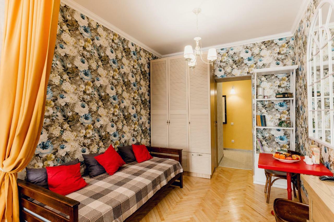 Honey Pie Apartment Lviv Eksteriør billede