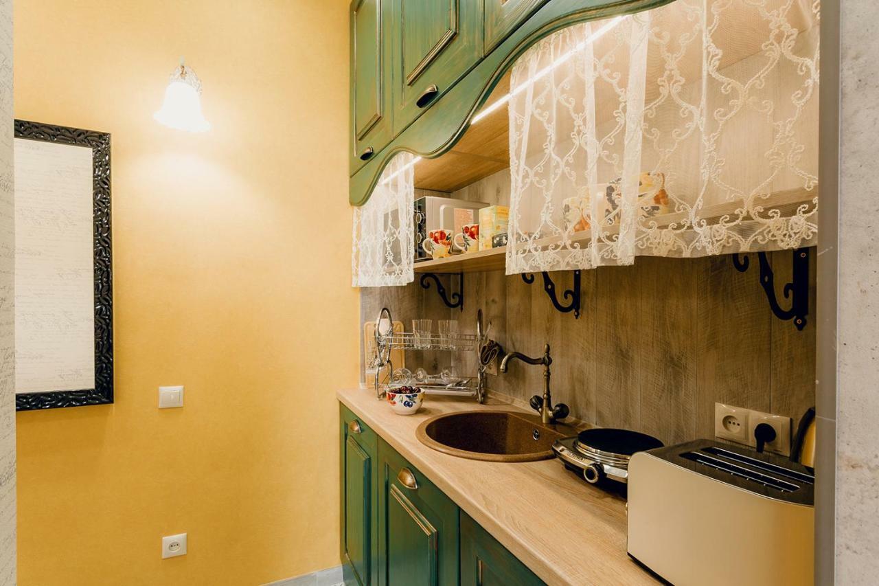Honey Pie Apartment Lviv Eksteriør billede