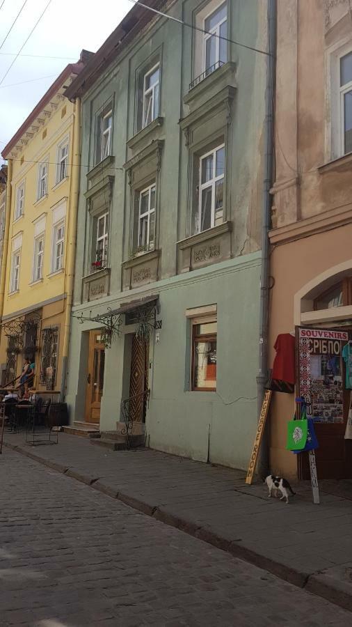 Honey Pie Apartment Lviv Eksteriør billede